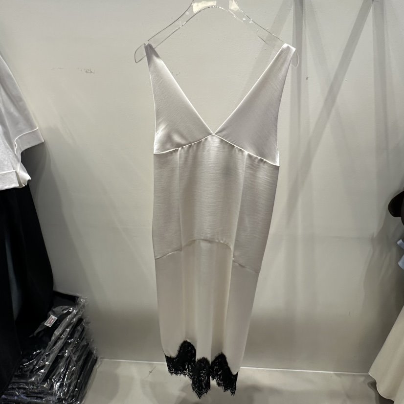 OUTFIT韓國直郵女士新品熱賣職業休閑時尚真品人氣連衣裙OUTFIT連衣裙