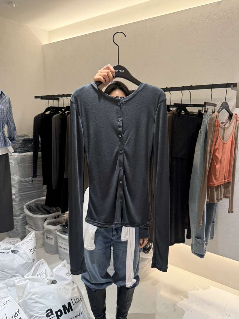 OVER NEAR韓國直郵女士新款26春夏時尚休閑人氣職業長袖T恤OVER NEAR長袖T恤