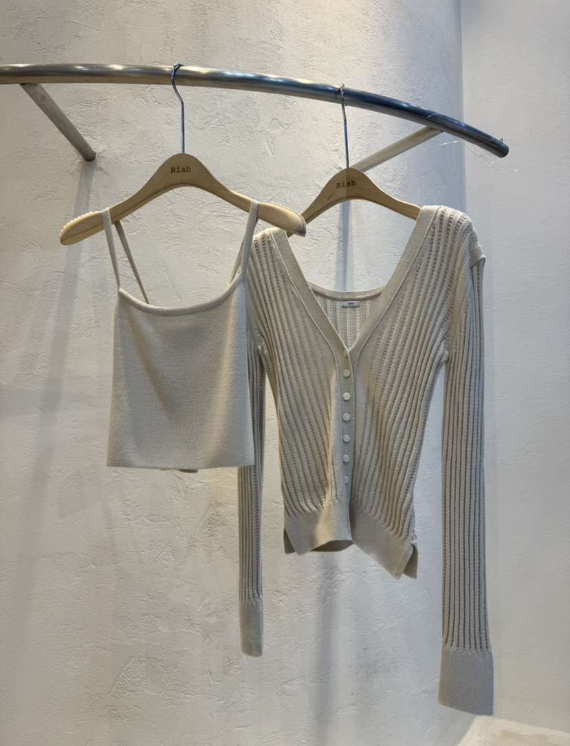 RIAH韓國直郵女裝新款推薦人氣休閑時尚熱賣職業套裝SaleRIAH套裝