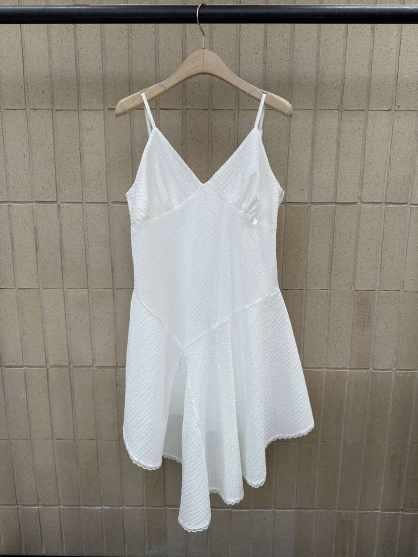 FOSET韓國直郵實拍女士新品職業推薦人氣熱賣26春夏吊帶背心FOSET吊帶/背心