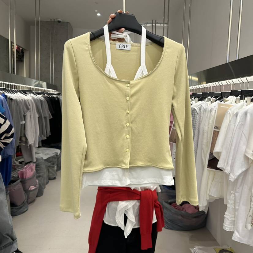 ARTE STUDIO/ATTENTION EDITORIAL韓國直郵女裝新款熱賣針織衫假兩件ARTE STUDIO/ATTENTION EDITORIAL針織衫