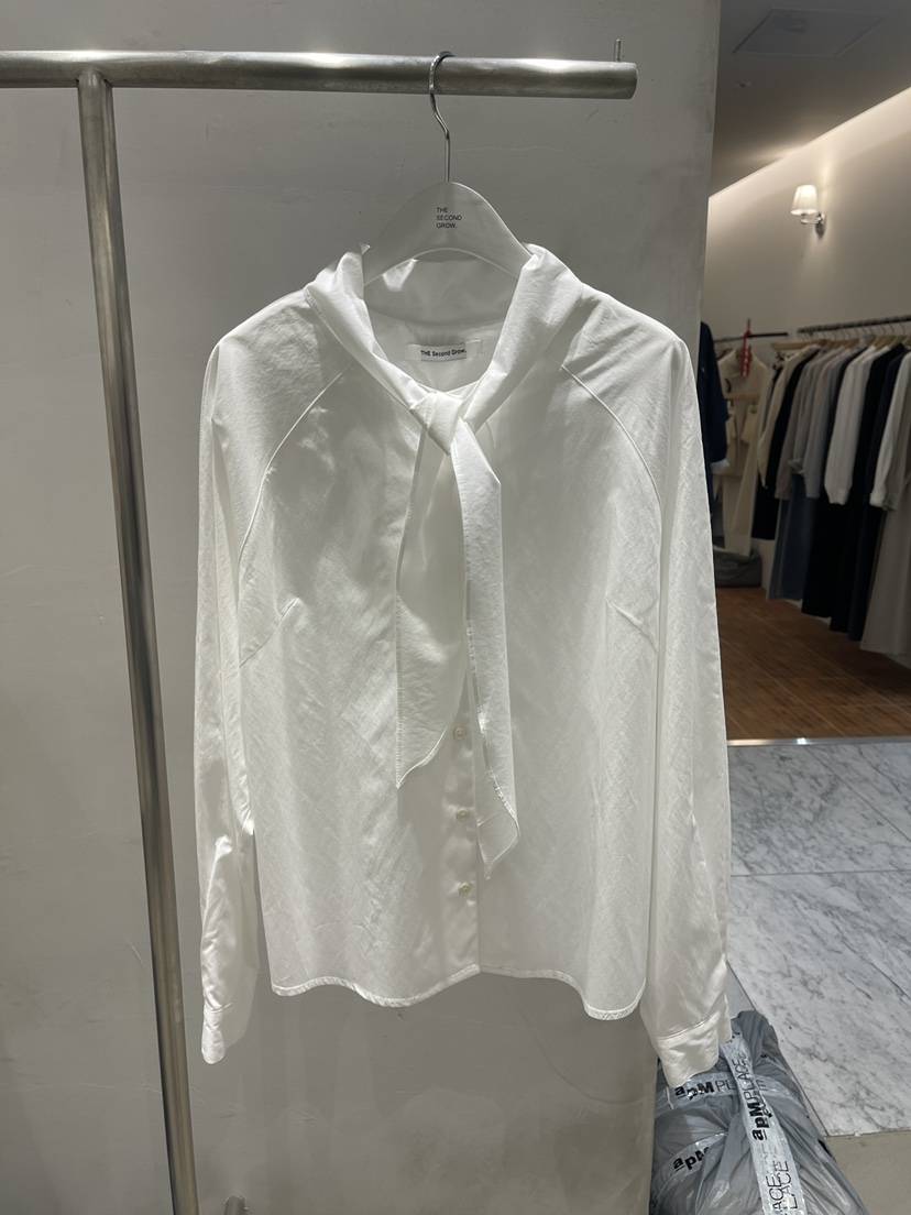 THE SECOND GROW/QUEENSRABBIT韓國東大門代購女裝新款26春夏襯衫蕾絲衫系帶THE SECOND GROW/QUEENSRABBIT襯衫/蕾絲衫