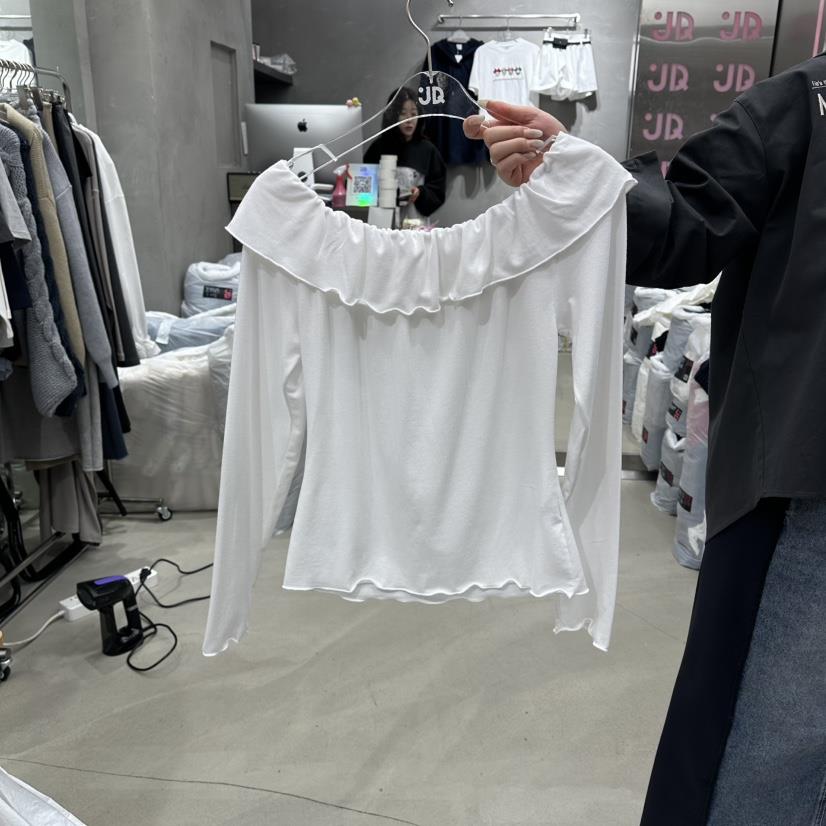 JUDYQUE韓國代購女士新品人氣推薦職業長袖T恤荷葉邊露肩JUDYQUE長袖T恤