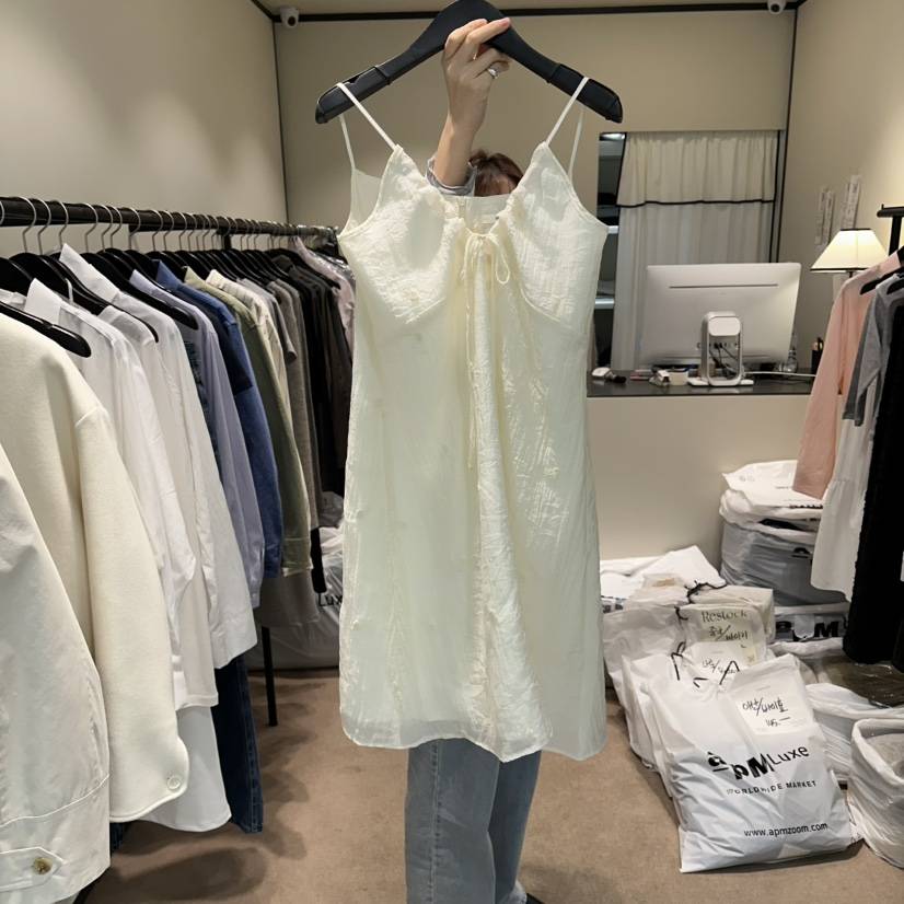 RE STOCK東大門實拍女裝新品休閑人氣真品時尚連衣裙刺繡RE STOCK連衣裙