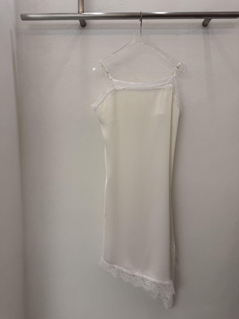 MOST OF ALL U韓國東大門直郵女裝新款26春夏連衣裙緞面MOST OF ALL U連衣裙