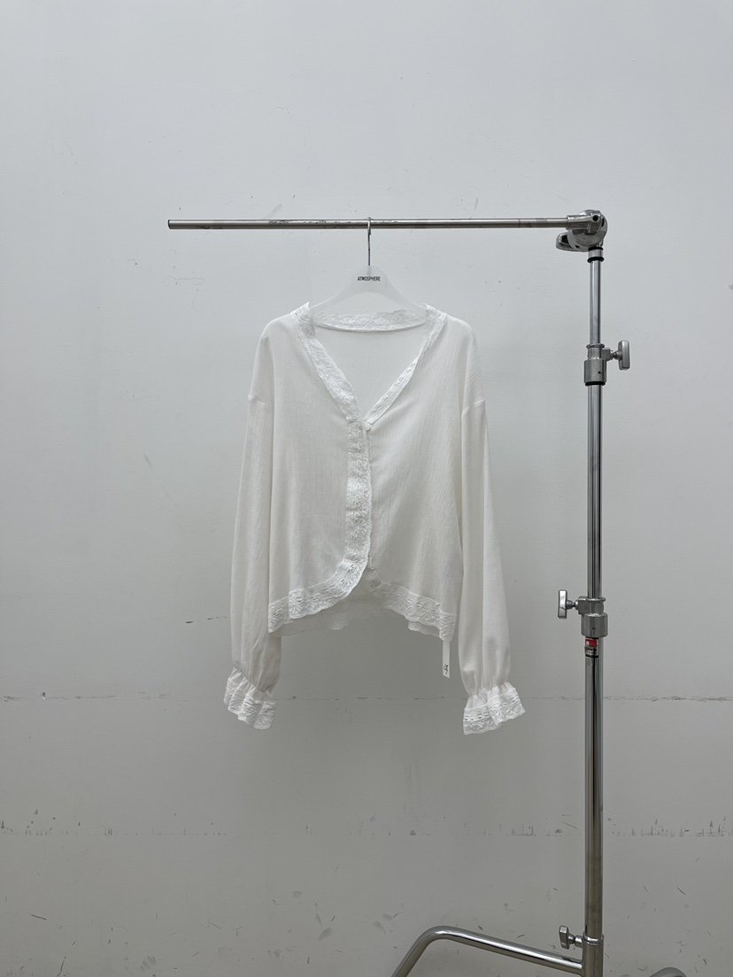 ATMOSPHERE韓國直郵女士新品推薦職業人氣襯衫蕾絲衫羊毛衫ATMOSPHERE/BLING襯衫/蕾絲衫