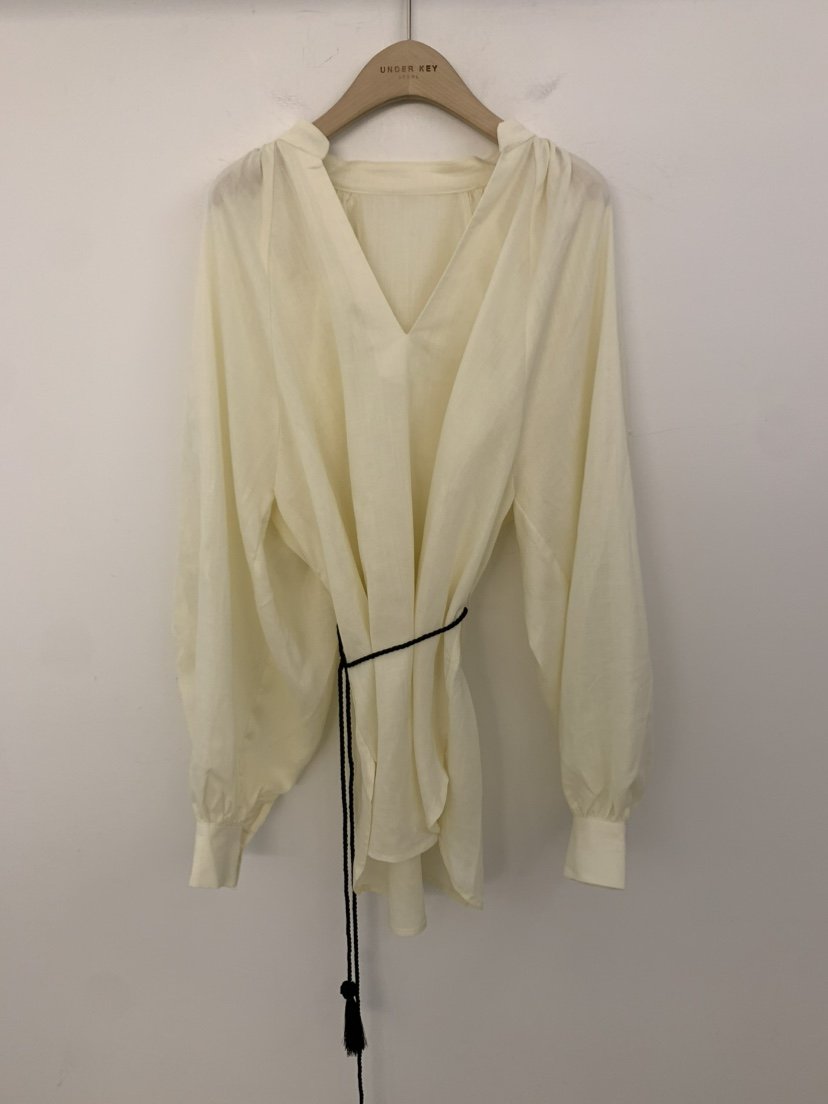 UNDER KEY韓國東大門代購女裝新款人氣襯衫蕾絲衫含腰帶UNDER KEY襯衫/蕾絲衫