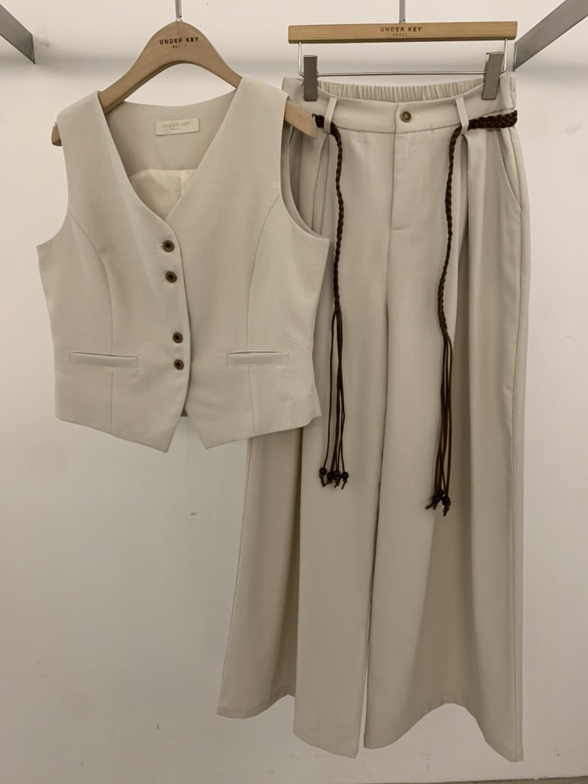 UNDER KEY韓國東大門直郵女裝新款推薦人氣職業套裝含腰帶UNDER KEY套裝