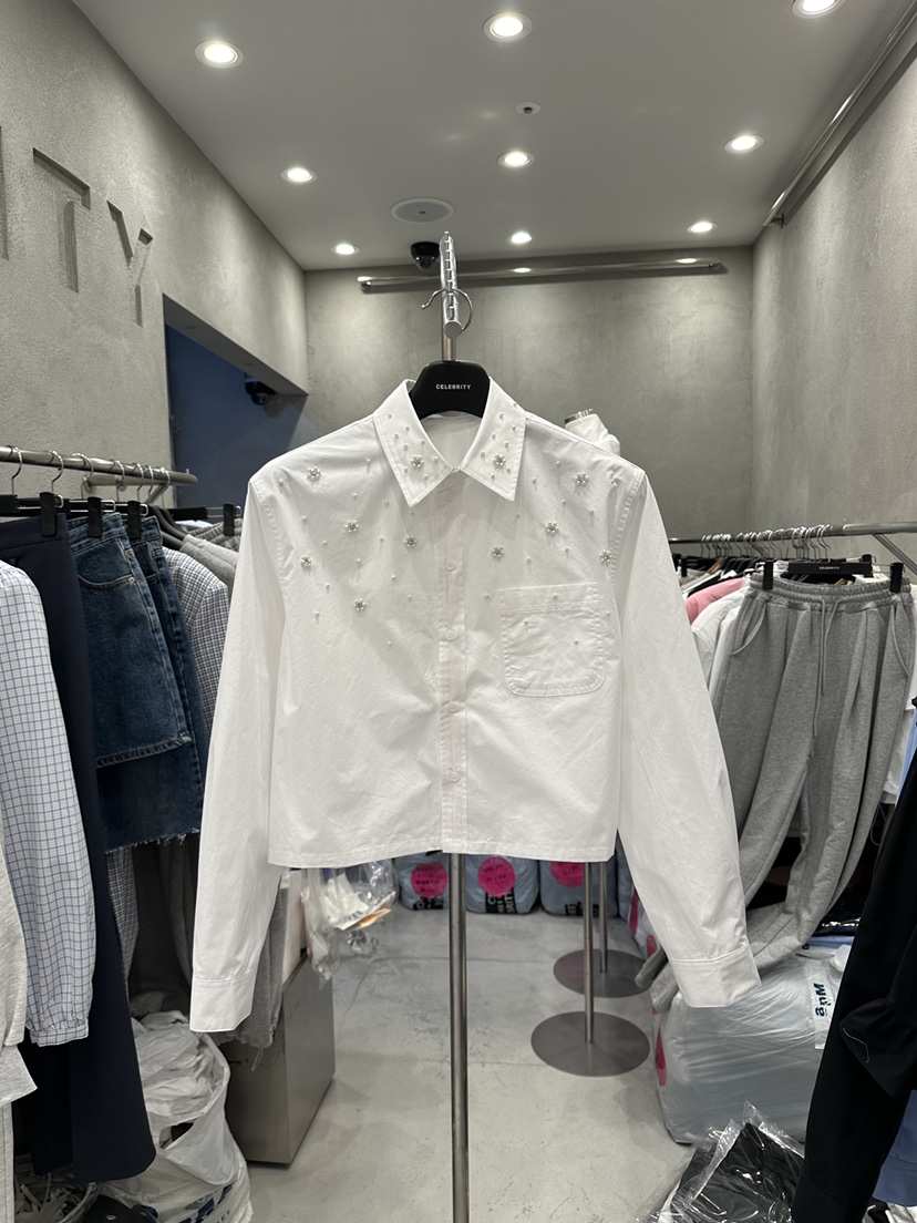 CELEBRITY-A韓國代購女裝新款人氣職業26春夏襯衫蕾絲衫CELEBRITY-A襯衫/蕾絲衫