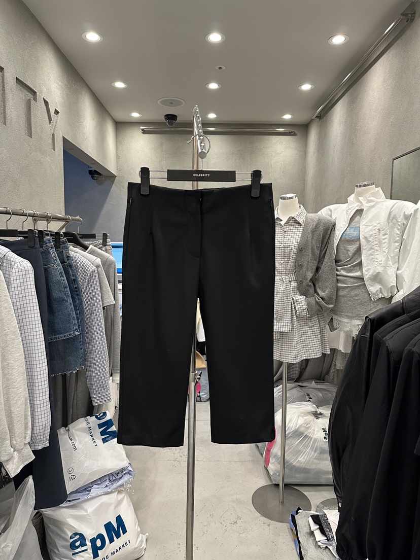 CELEBRITY-A韓國東大門代購女士新品職業推薦休閑時尚短褲CELEBRITY-A短褲