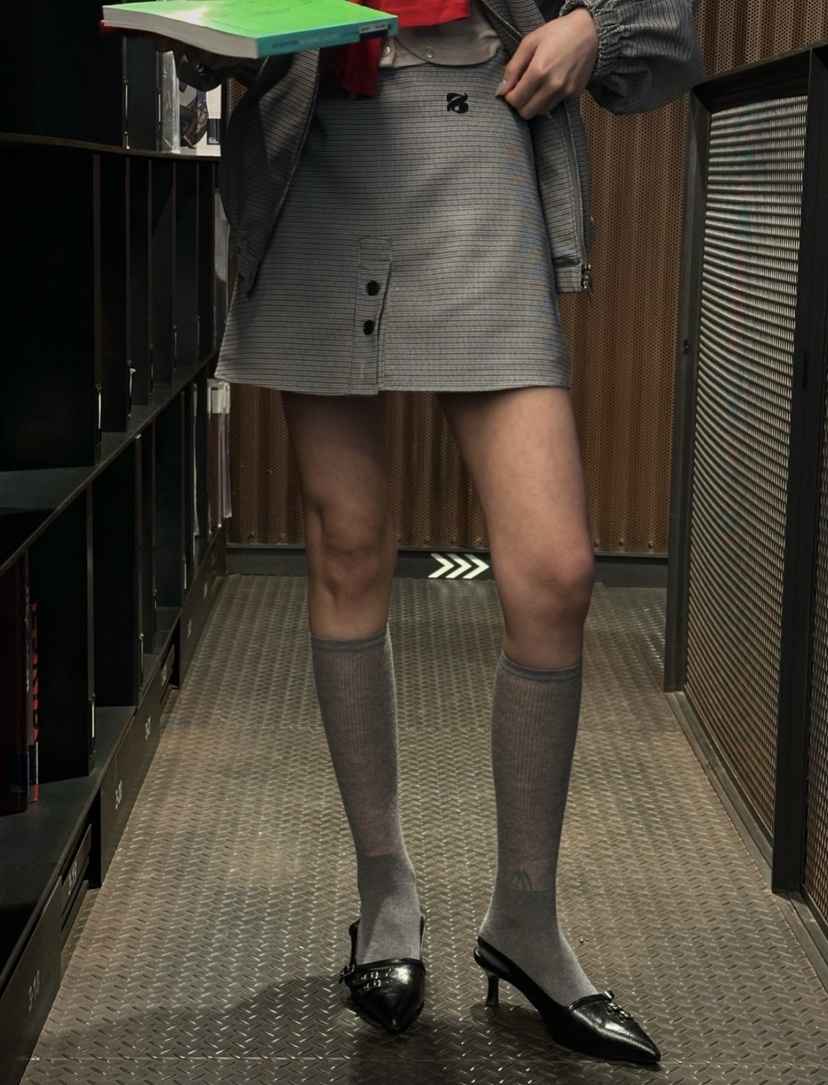 ZEROZERO韓國直郵實拍女裝新品休閑時尚職業人氣短裙紐扣ZEROZERO短裙