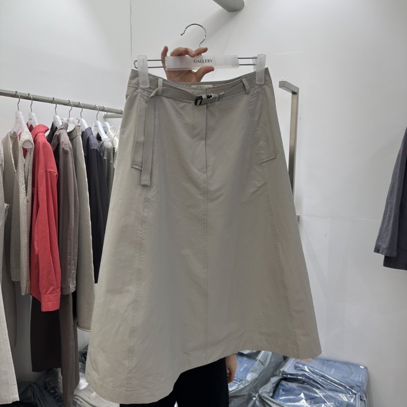 GALLERY-P韓國直郵實拍女裝新品推薦熱賣人氣時尚長裙腰帶GALLERY-P長裙