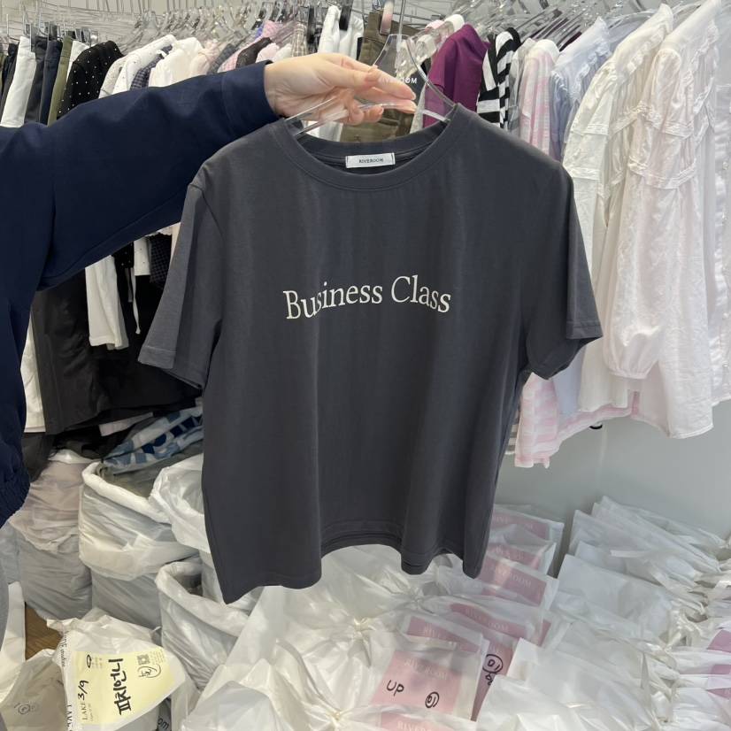 RIVEROOM韓國東大門代購女裝新款熱賣時尚職業休閑人氣T恤RIVEROOMT恤