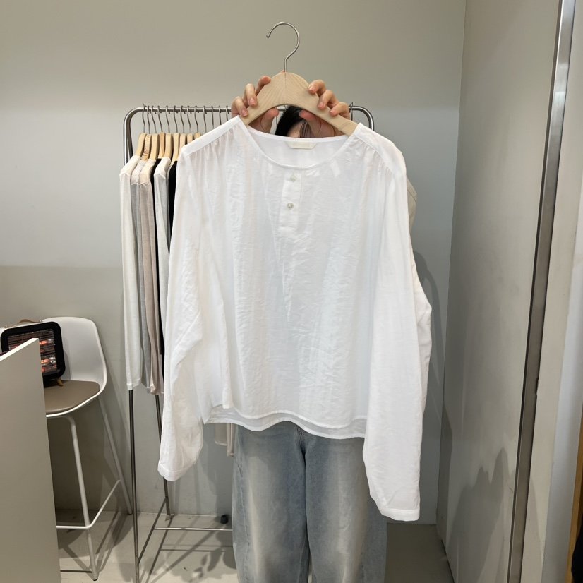 OUTRENE韓國代購女士新款時尚26春夏熱賣人氣休閑襯衫蕾絲衫OUTRENE襯衫/蕾絲衫