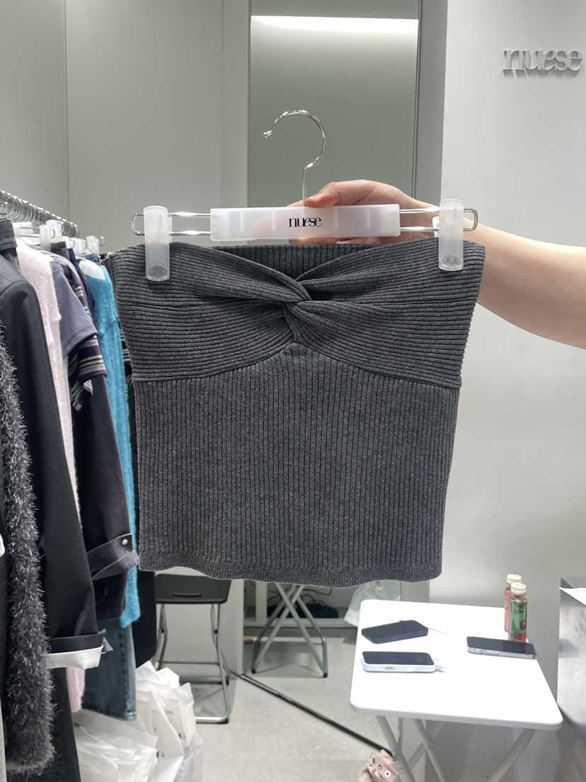 NUESE韓國直郵實拍女裝新品時尚人氣職業推薦休閑吊帶背心NUESE吊帶/背心