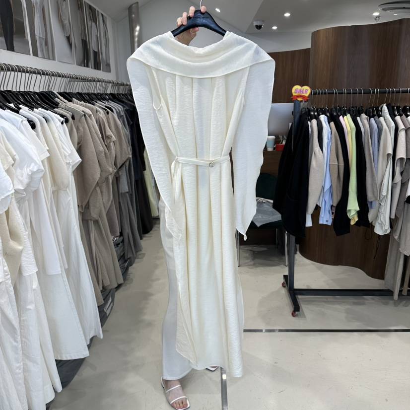 LE EDITION/LEBOENE韓國直郵女裝新品熱賣連衣裙奶油色含腰帶LE EDITION/LEBOENE連衣裙