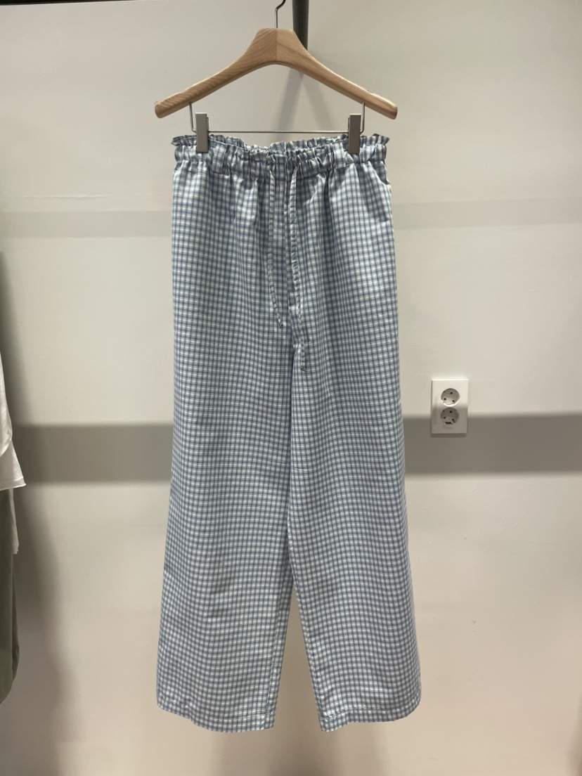 ORMORE東大門實拍女士新品職業時尚人氣熱賣推薦26春夏休閑褲ORMORE休閑褲