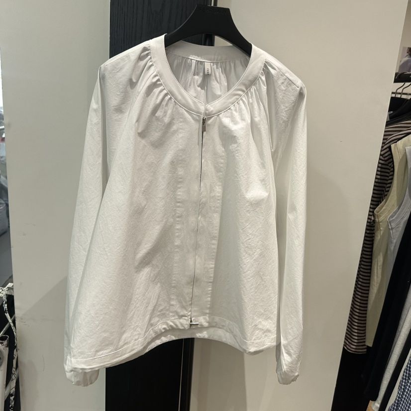 FEBRUARY 11韓國直郵女裝新款休閑時尚推薦夾克拉鏈褶皺FEBRUARY 11夾克