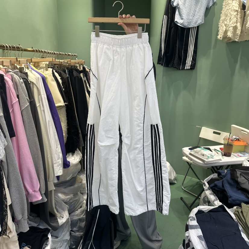 ROMANTIC NEWYORK東大門實拍女裝新款真品時尚熱賣休閑褲ROMANTIC NEWYORK休閑褲