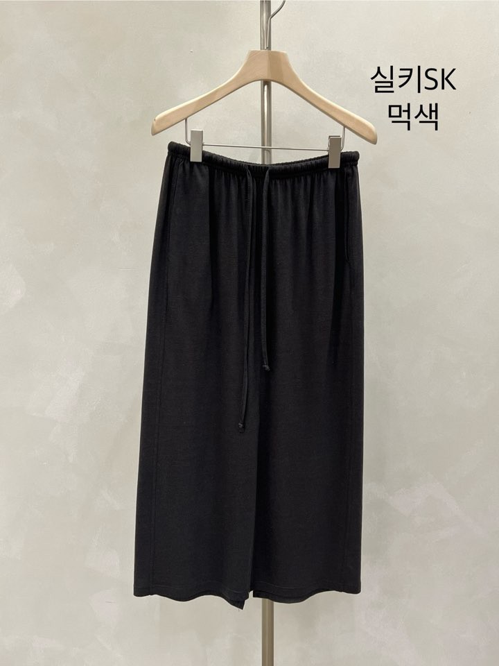 LAKE-A/KONI韓國代購女裝新款人氣時尚推薦職業26春夏長裙LAKE-A/KONI長裙