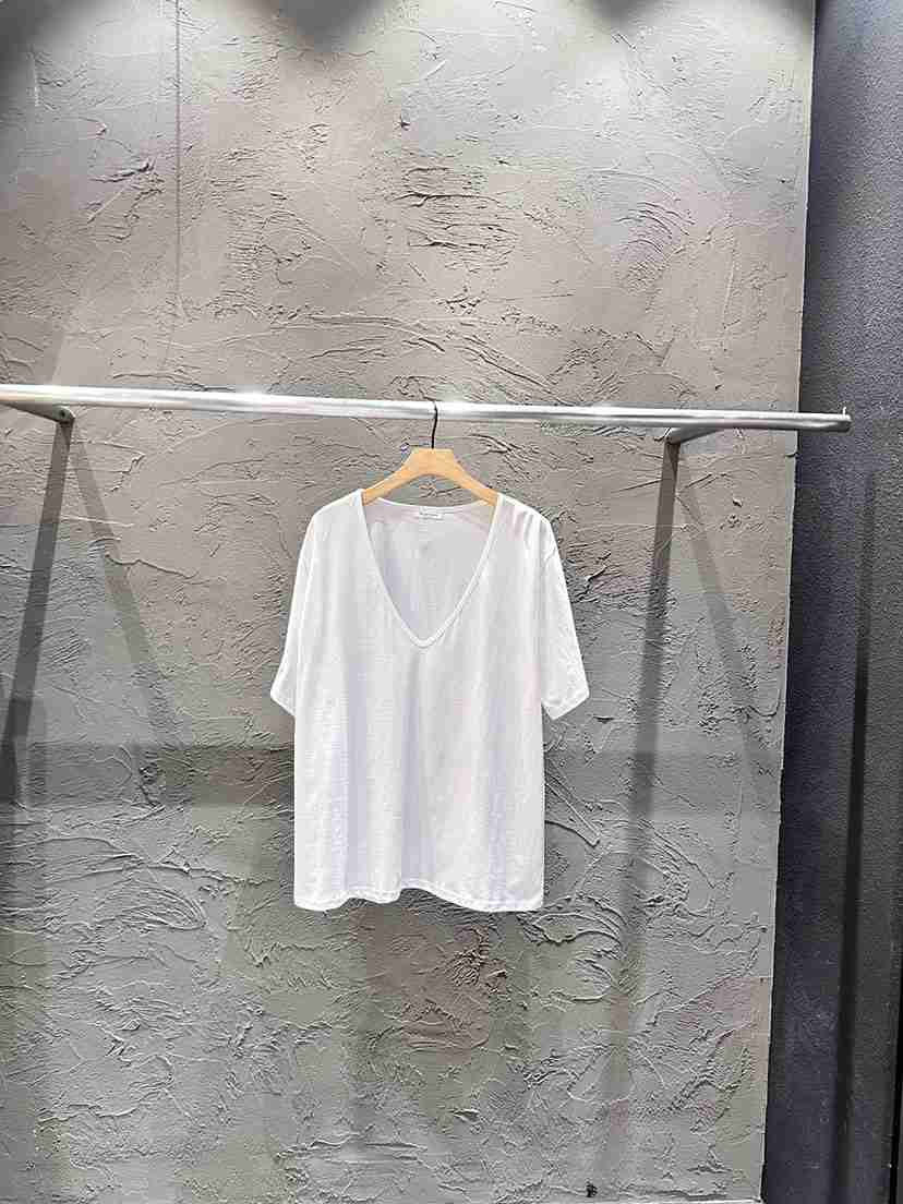 BLACK RIBBON-A韓國代購女士新品26春夏熱賣推薦T恤V領BLACK RIBBON-AT恤