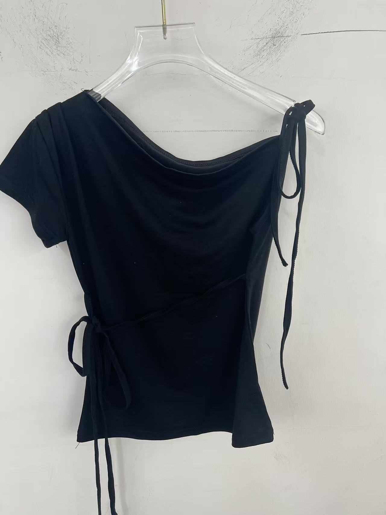 OUTT韓國直郵實拍女裝新品時尚人氣職業26春夏熱賣休閑T恤OUTTT恤