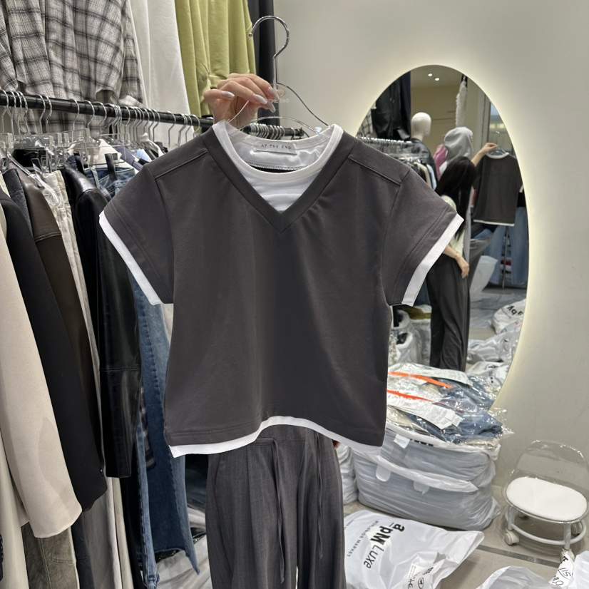 AT THE END韓國直郵實拍女士新品人氣熱賣職業26春夏T恤AT THE ENDT恤