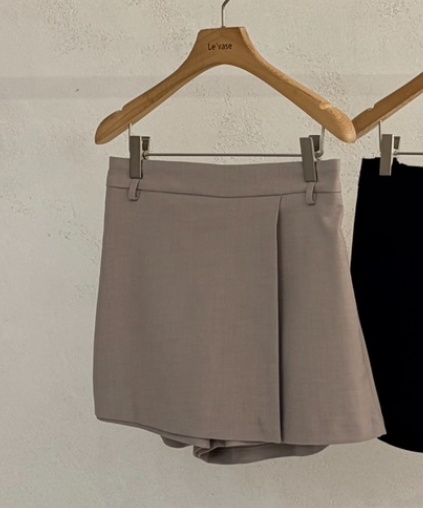 LE VASE韓國東大門代購女裝新品推薦人氣職業熱賣26春夏裙褲LE VASE裙褲