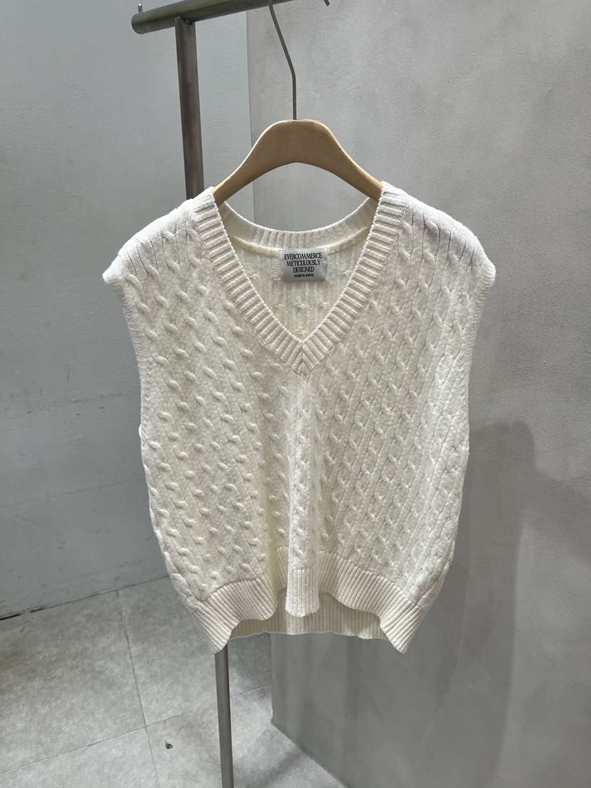 EVERCOMMERCE METICULOUSLY DESIGNED韓國直郵實拍女裝新品熱賣吊帶背心棉質寬松EVERCOMMERCE METICULOUSLY DESIGNED吊帶/背心