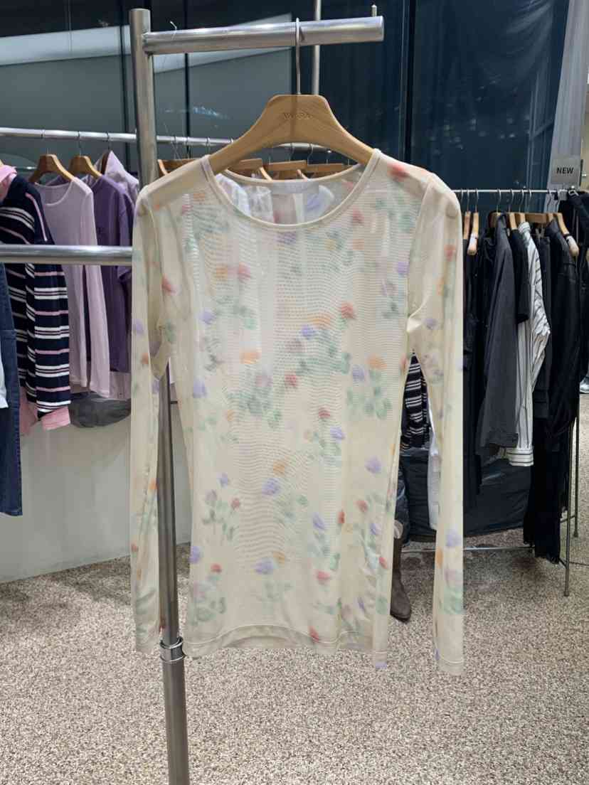 VAARA韓國直郵女士新品人氣熱賣職業真品26春夏時尚長袖T恤VAARA長袖T恤