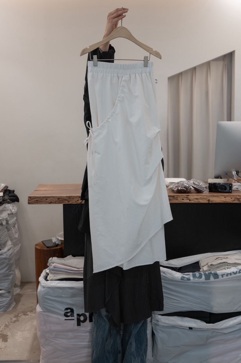 FRIC韓國代購女裝新品人氣休閑時尚熱賣推薦長裙不對稱褶裥FRIC長裙