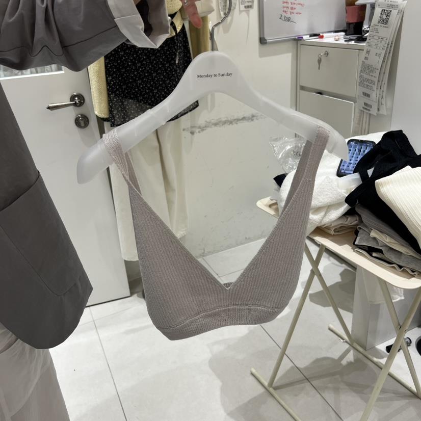 MONDAY TO SUNDAY韓國直郵女裝新品26春夏吊帶背心不含內搭MONDAY TO SUNDAY吊帶/背心