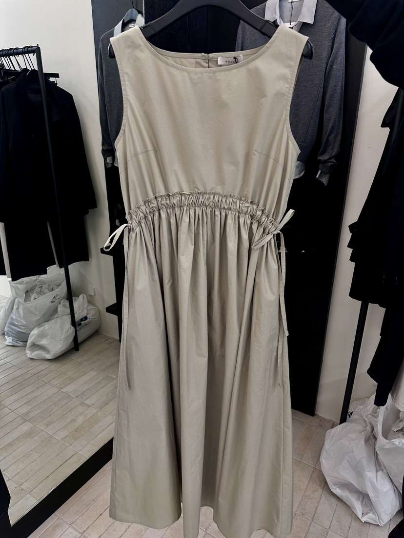 MOANI東大門實拍女士新款時尚人氣26春夏休閑熱賣連衣裙褶皺MOANI連衣裙