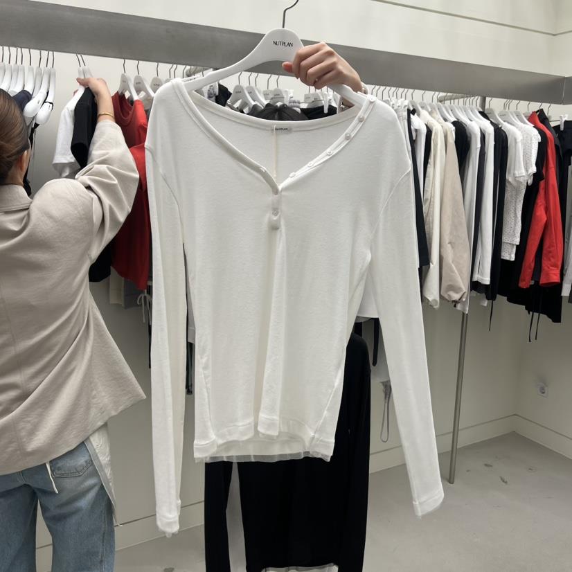 NUTPLAN韓國代購女士新品26春夏真品人氣熱賣長袖T恤V領網眼NUTPLAN長袖T恤