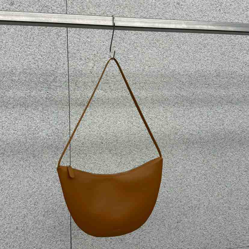 AT THE BAGEL東大門實拍女士新品休閑職業單肩斜跨包褶皺AT THE BAGEL單肩/斜跨包