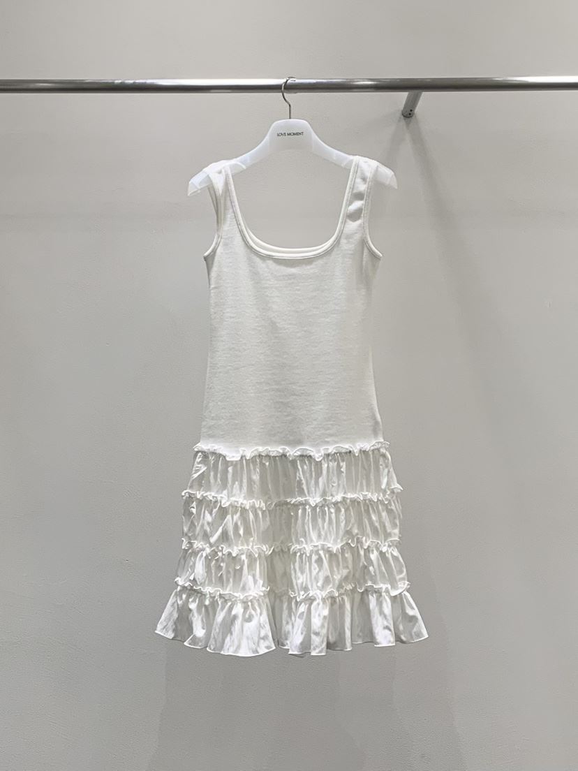 LOVE MOMENT東大門實拍女裝新款人氣真品熱賣推薦連衣裙LOVE MOMENT連衣裙