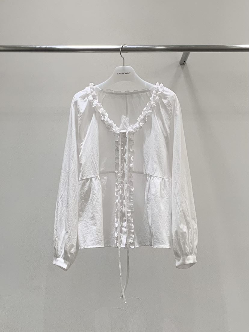 LOVE MOMENT東大門實拍女士新品推薦真品襯衫蕾絲衫荷葉邊LOVE MOMENT襯衫/蕾絲衫