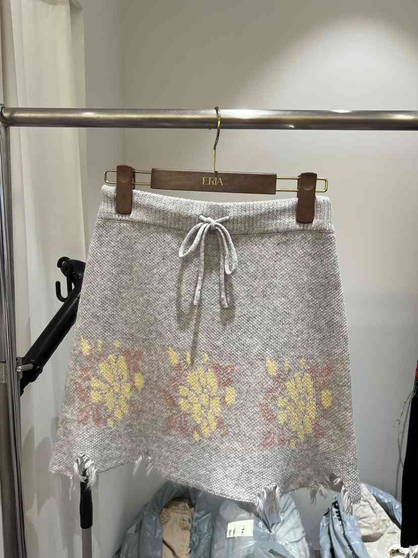 HUE/ERIA韓國直郵女裝新款職業休閑26春夏人氣時尚熱賣短裙HUE/ERIA短裙