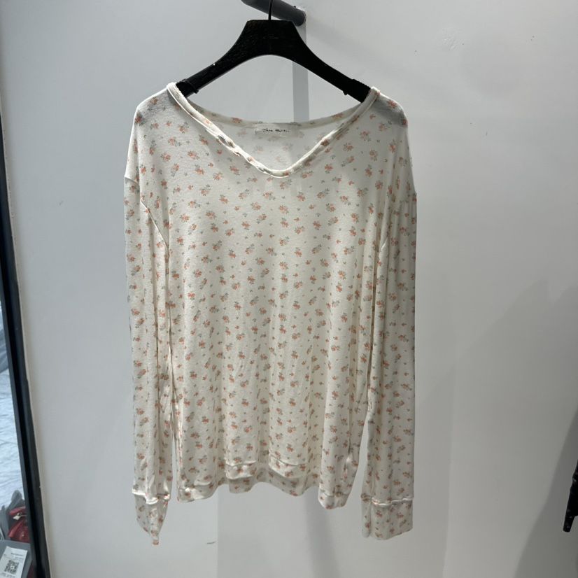 JANE BIRKIN韓國直郵實拍女士新款職業推薦人氣長袖T恤花朵JANE BIRKIN設計師品牌長袖T恤