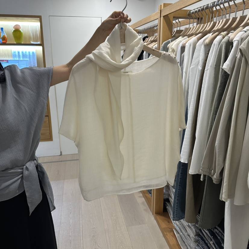 ROUNDER韓國東大門代購女裝新款人氣熱賣襯衫蕾絲衫含圍巾ROUNDER襯衫/蕾絲衫