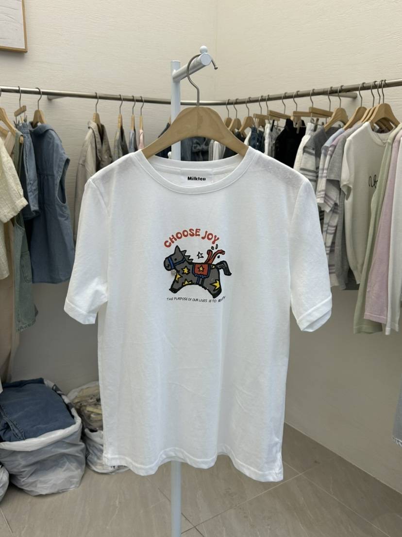 MILK TEA韓國東大門直郵女裝新品休閑時尚推薦職業人氣T恤MILK TEAT恤