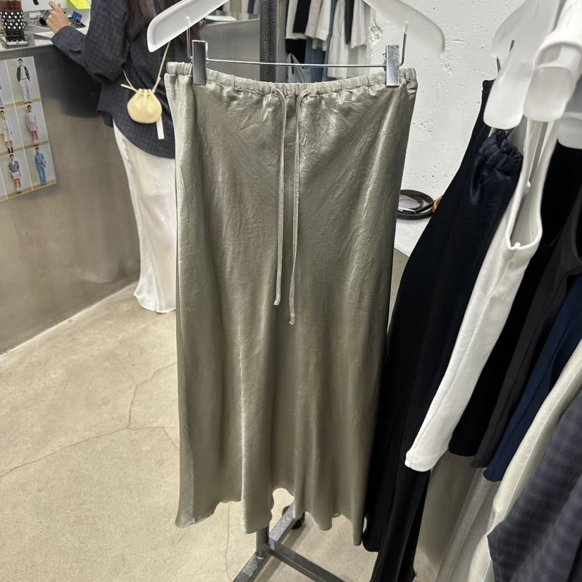 HELVETICA韓國代購女裝新品熱賣職業26春夏推薦時尚休閑長裙HELVETICA長裙