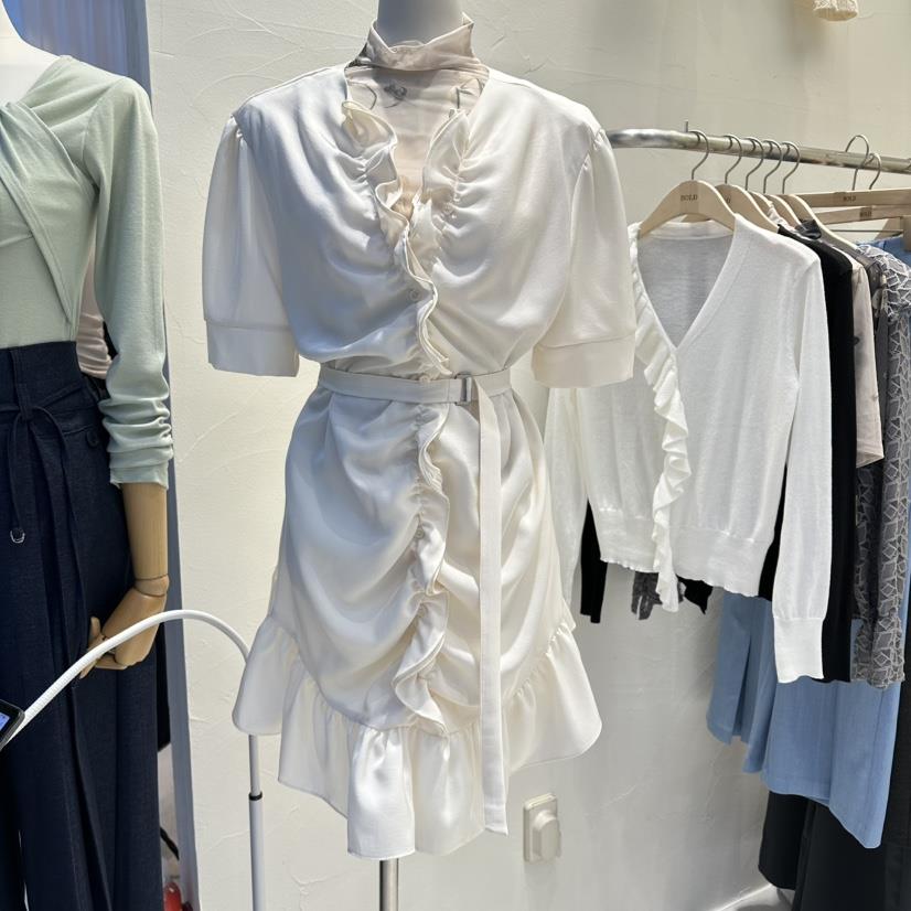 BOLD韓國直郵女裝新款26春夏人氣時尚熱賣推薦連衣裙含腰帶BOLD連衣裙