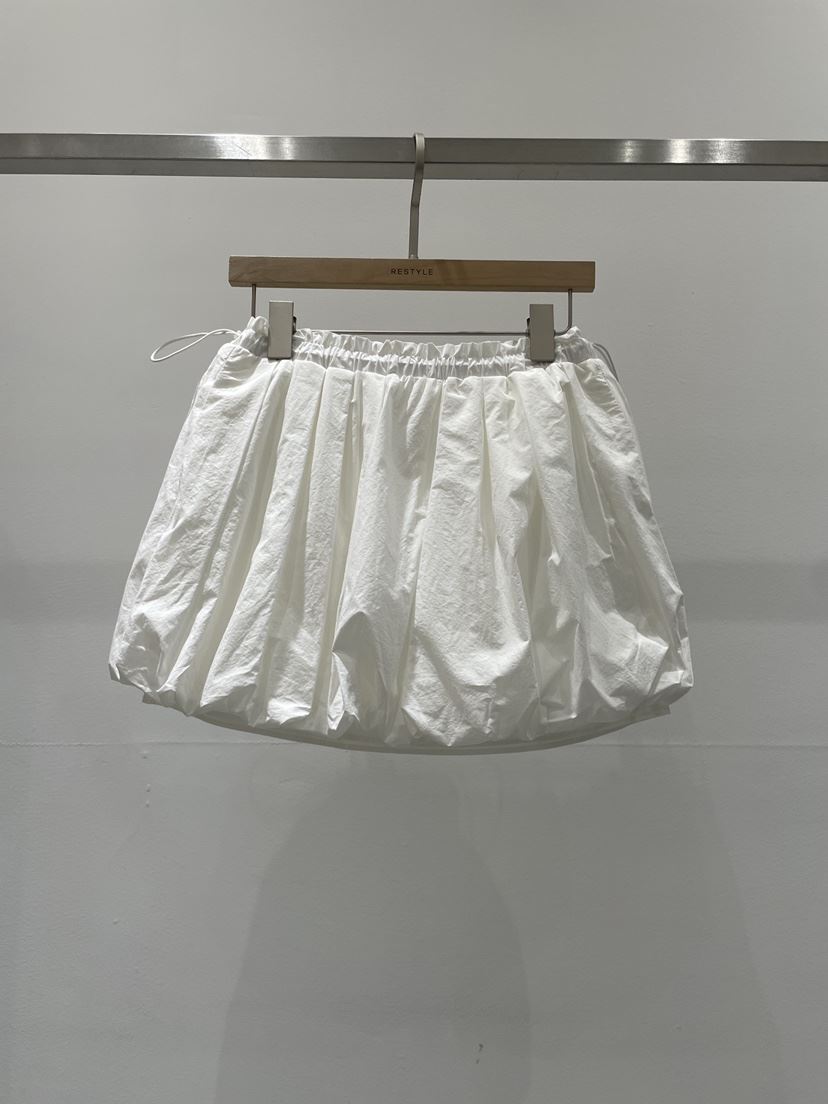 RE STYLE-Q韓國代購女裝新款熱賣時尚休閑26春夏職業短裙RE STYLE短裙