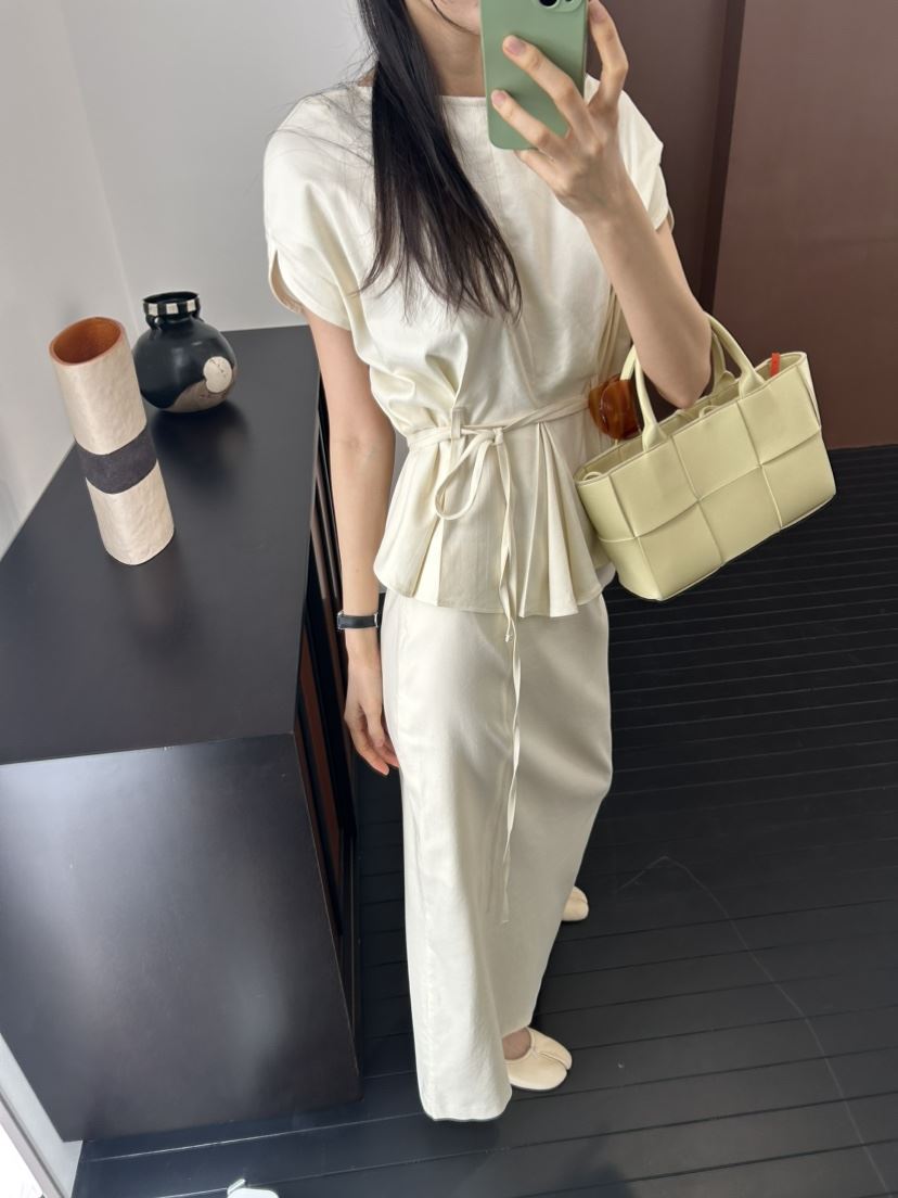 ME MO韓國東大門代購女裝新款推薦26春夏襯衫蕾絲衫含腰繩ME MO襯衫/蕾絲衫