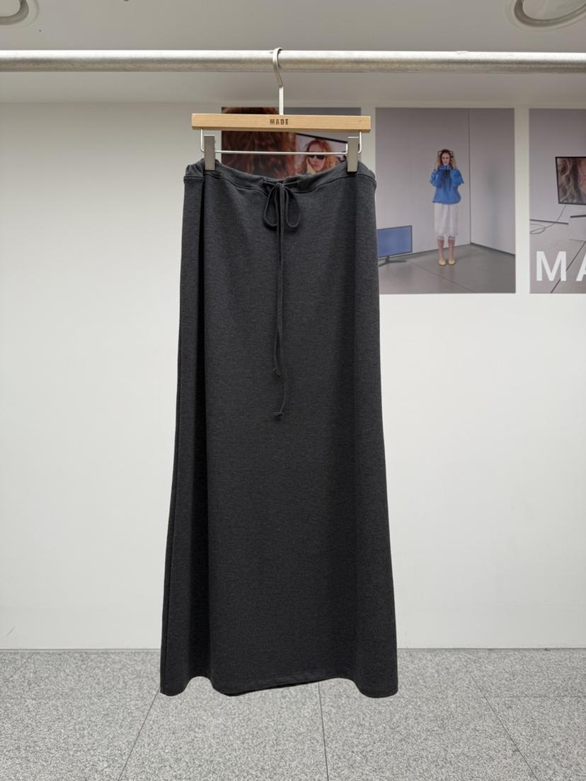 MADE-P韓國直郵女士新款推薦人氣職業時尚熱賣26春夏長裙MADE-P長裙