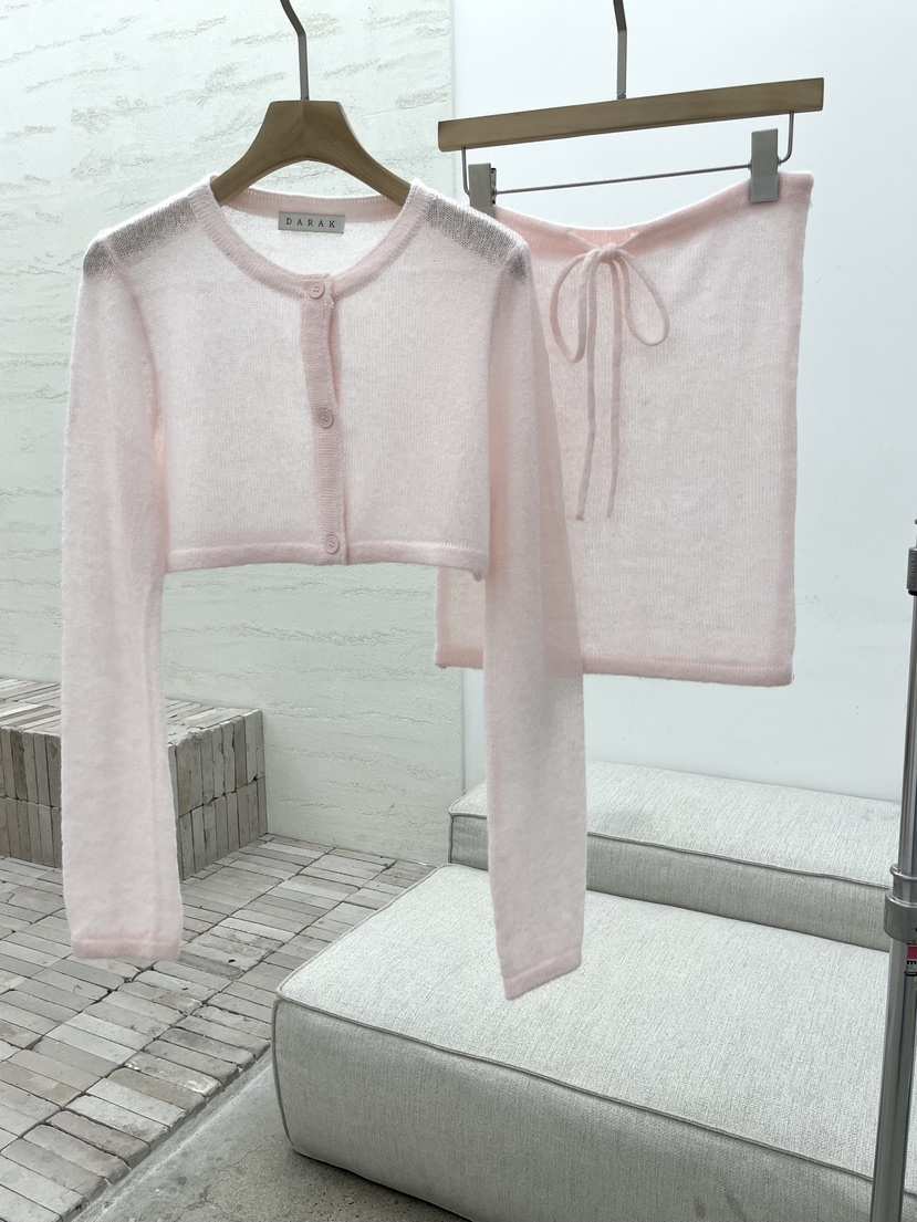 DARAK韓國東大門直郵女士新款休閑時尚推薦熱賣職業套裝套裝DARAK套裝