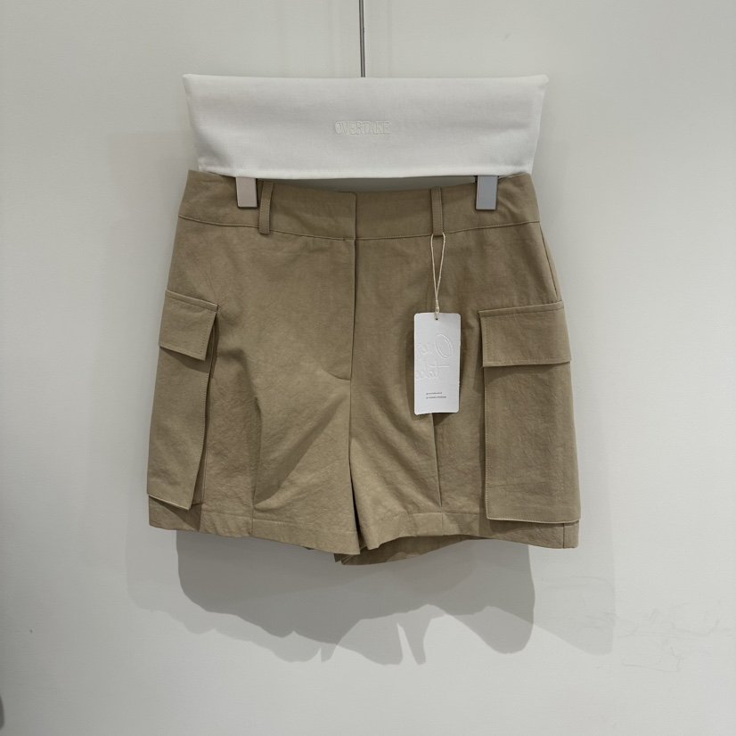 OVERTAKE韓國代購女裝新款26春夏職業時尚推薦短褲不含腰帶OVERTAKE短褲
