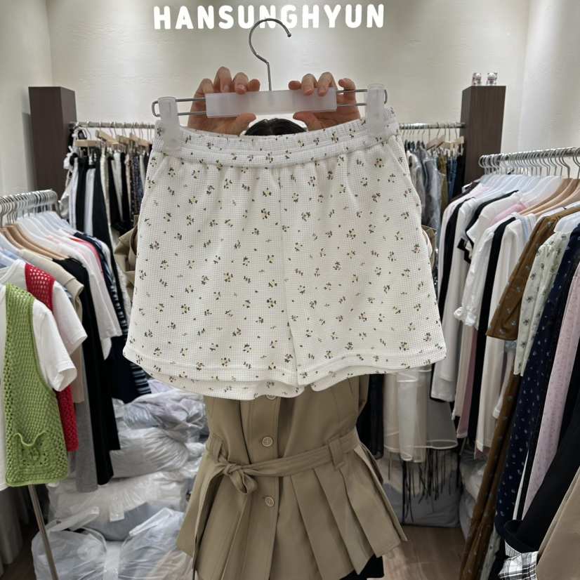 HANSUNGHYUN韓國直郵女士新品熱賣推薦時尚短褲華夫格花朵HANSUNGHYUN短褲