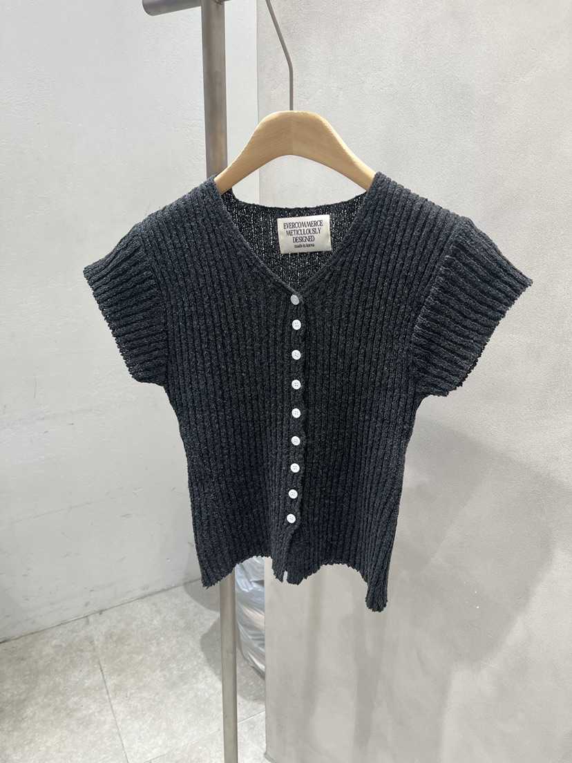 EVERCOMMERCE METICULOUSLY DESIGNED韓國代購女裝新款推薦針織衫羅紋EVERCOMMERCE METICULOUSLY DESIGNED針織衫